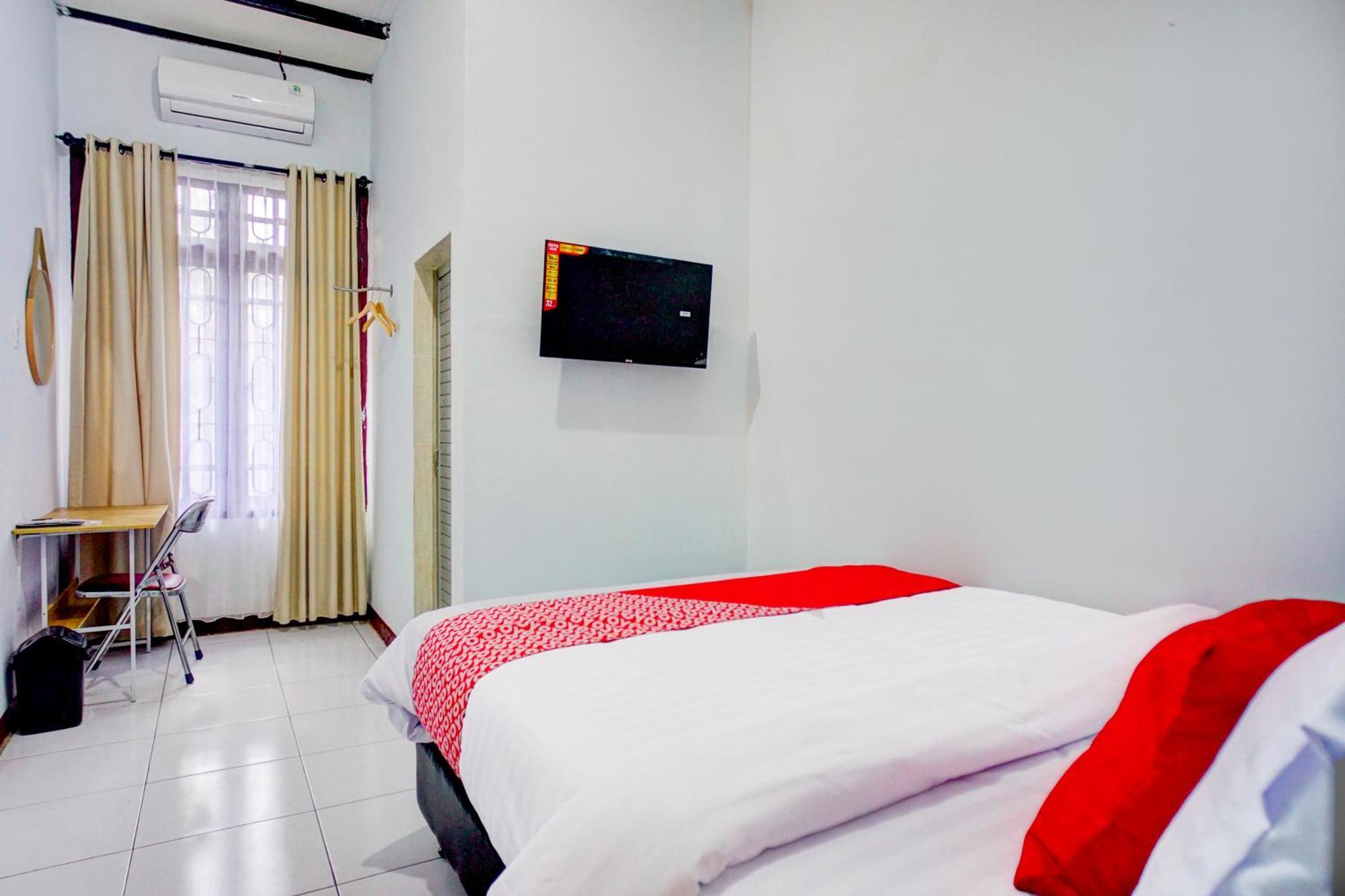 Hotel O Krakatau Near Universitas Muhammadiya Sumatra Utara Umsu Medan Exterior foto
