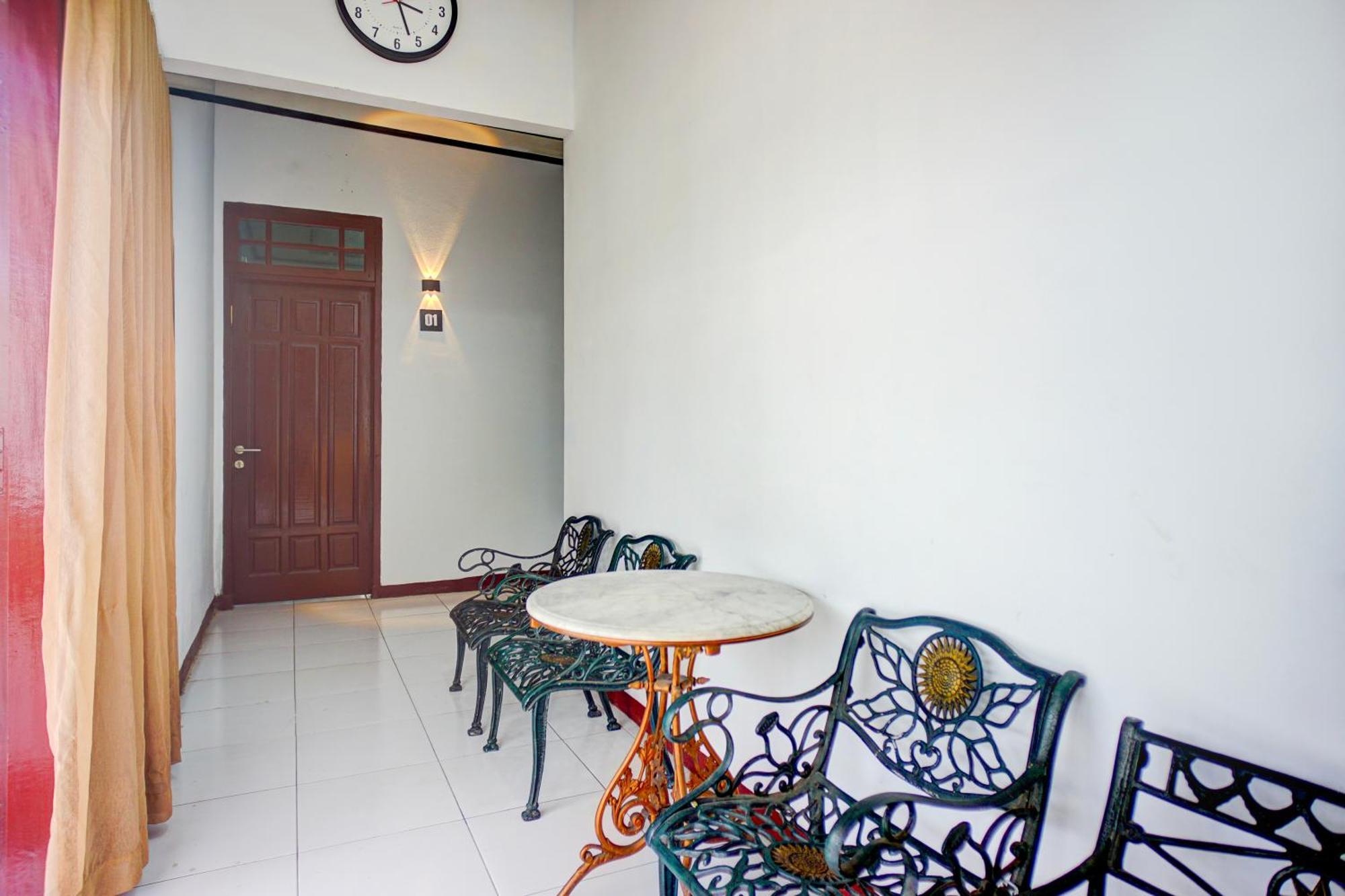 Hotel O Krakatau Near Universitas Muhammadiya Sumatra Utara Umsu Medan Exterior foto